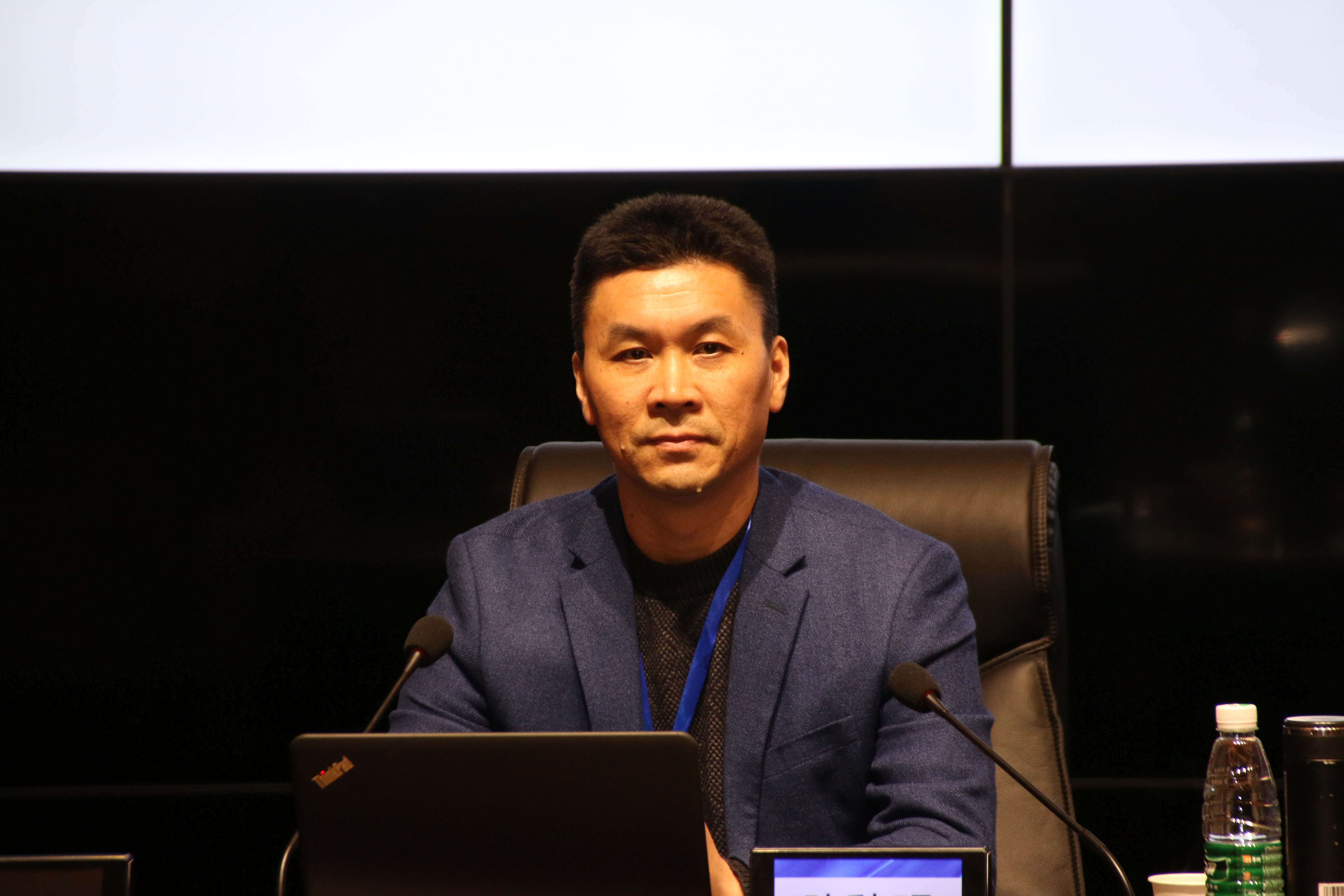 深圳职业技术学院党委书记陈秋明书记作主题为"人工智能背景下如何